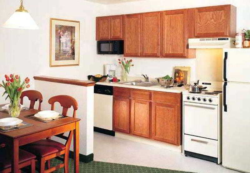 Towneplace Suites Detroit Dearborn Bilik gambar